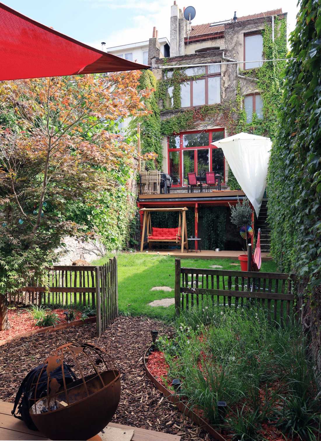 Aménagement d'un jardin bucolique à Bruxelles par un jardinier paysagiste