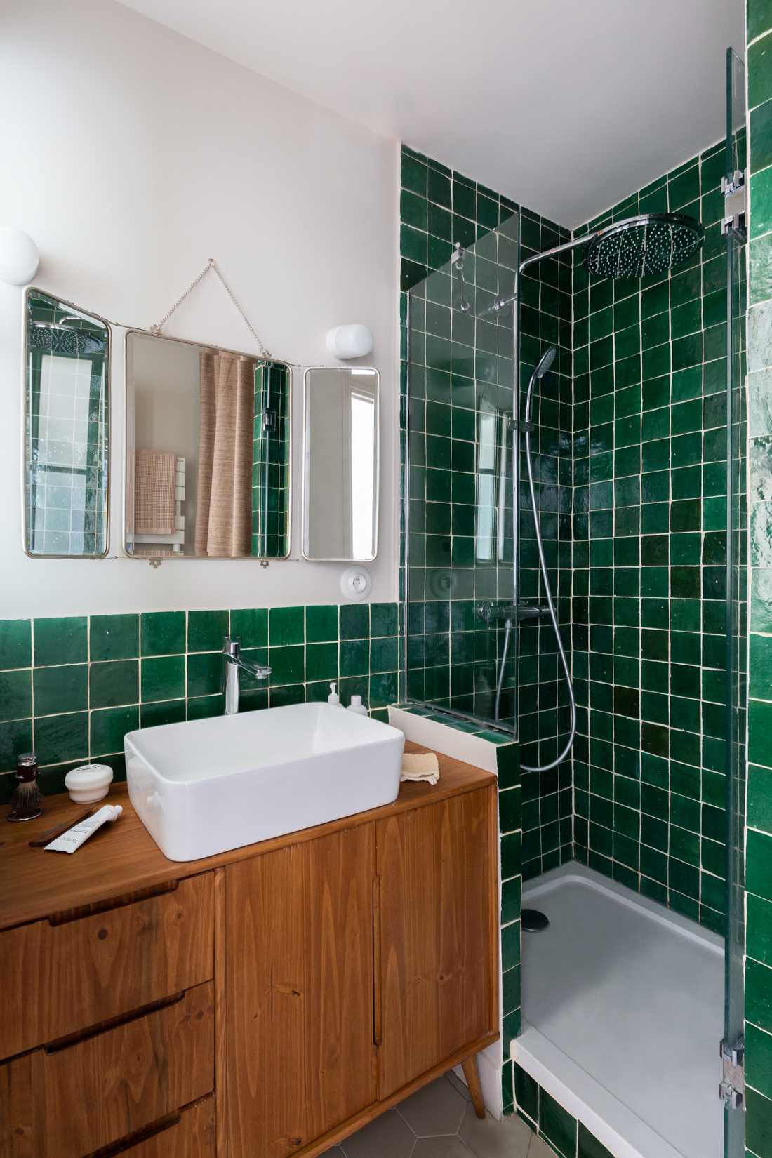 Relooking d'intérieur d'une salle de bain avec un décorateur d'intérieur in Gard