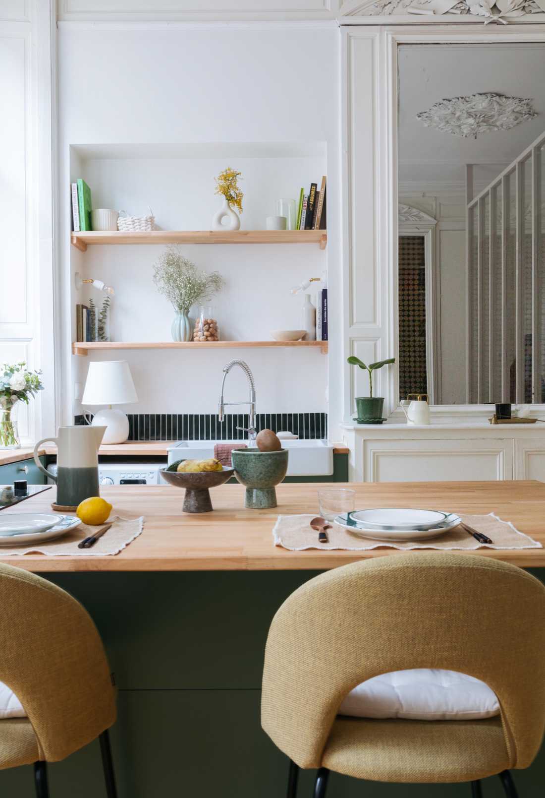 Optimization of the surface area of a small apartment by an interior decorator