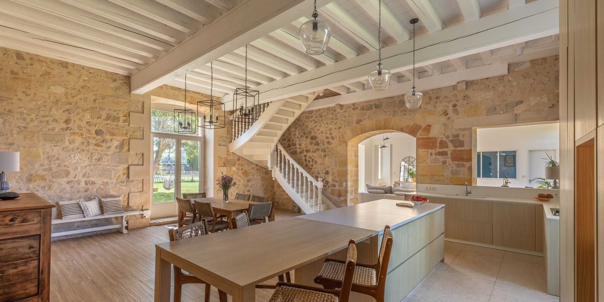 Kitchen designed in a stone house by an interior architect in Nîmes