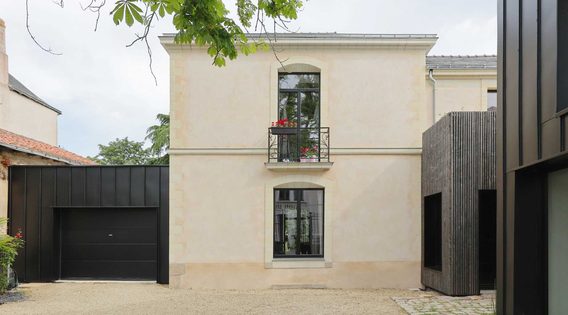 Extension of a town house made by an architect in Nîmes
