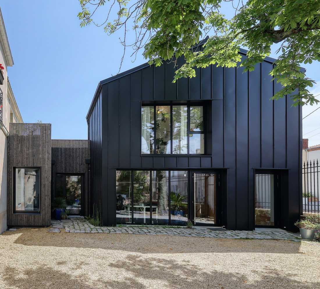 extension-contemporaine-maison-ancienne à Nîmes