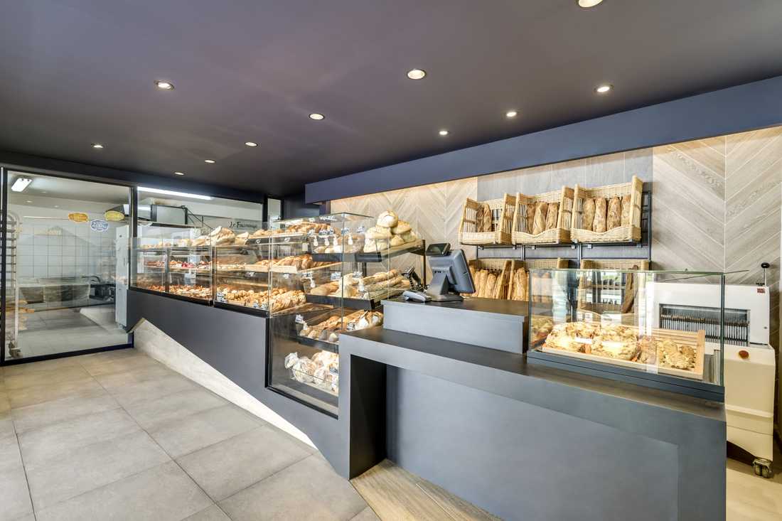 Présentoire d'une boulangerie réalisé sur mesure par un architecte d'intérieur à Nîmes